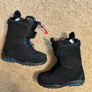Burton Axel Snowboard Boots | women’s size 8